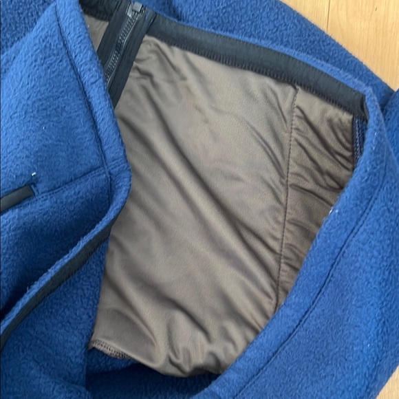 L.L. Bean Blue Lightweight Fleece Jacket - Picture 7 of 13